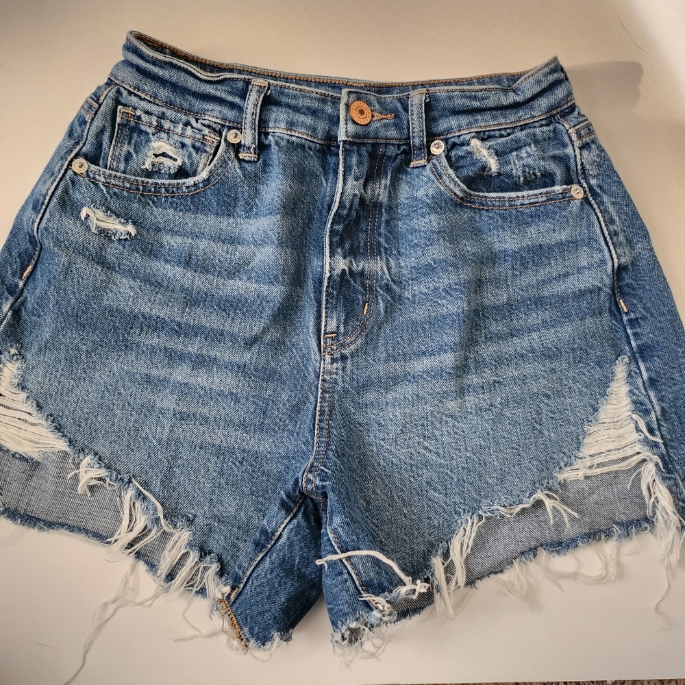 AE Highest Rise Mom Short